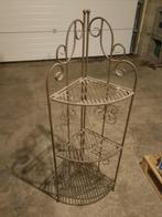 Etagère de coin en métal, Maison & Meubles, Accessoires pour la Maison | Étagères, Enlèvement, Utilisé