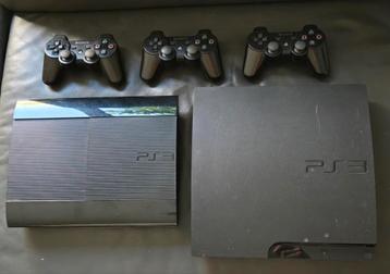 2 Playstation 3 consoles met 3 controllers en 35 spelletjes beschikbaar voor biedingen