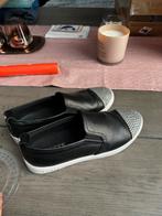 Guess schoenen, Verzenden, Zo goed als nieuw