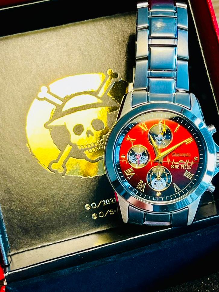 Seiko 5 Sports  One Piece “Film: Red” Édition Limitée 2022, Bijoux, Sacs & Beauté, Montres | Hommes, Neuf, Montre-bracelet, Seiko