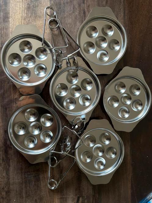 5 escargotschaaltjes/4 tangen, Huis en Inrichting, Keuken | Bestek, Gebruikt, Inox of Chroom, Vaatwasserbestendig, Ophalen of Verzenden