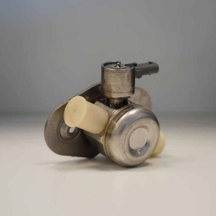 BMW hogedrukpomp - 13517636881, Autos : Pièces & Accessoires, Systèmes à carburant, BMW, Utilisé, Enlèvement ou Envoi