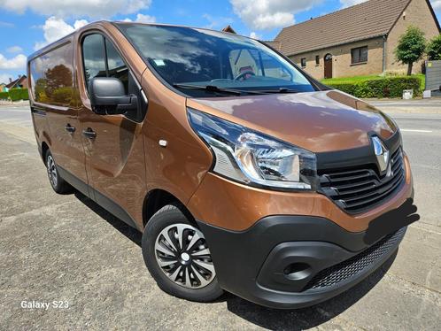 RENAULT TRAFIC UTILITAIRE 1.6 D EURO 6 B 102 000KM GPS, Autos, Camionnettes & Utilitaires, Particulier, ABS, Caméra de recul, Airbags