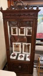 Antieken vitrinekast met houtsnijwerk, Glas, Met deur(en), Ophalen, Klassiek