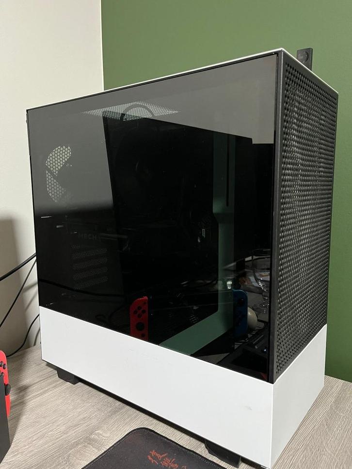 Gaming computer + randapparatuur, Computers en Software, Desktop Pc's, Zo goed als nieuw, 3 tot 4 Ghz, SSD, 32 GB, Met videokaart