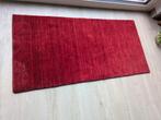 Theko rode tapijt/rode loper, Huis en Inrichting, Stoffering | Tapijten en Vloerkleden, Ophalen, Gebruikt, 100 tot 150 cm, 50 tot 100 cm