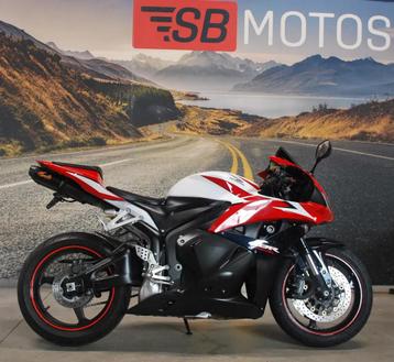 Honda cbr600rr (bj 2009) beschikbaar voor biedingen