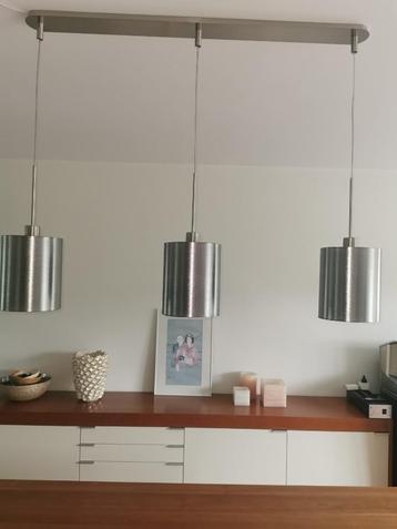 Hanglamp en staande lamp, metallic kleurige kappen beschikbaar voor biedingen