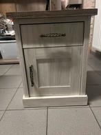 Nachtkast, Huis en Inrichting, Kasten | Boekenkasten, Ophalen, Nachtkast, Minder dan 50 cm, Met deur(en)