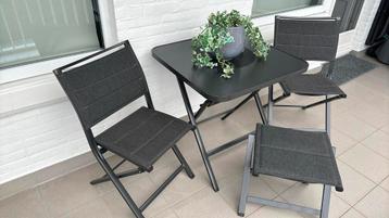 Ideaal antracietkleurig terras- of tuinsetje beschikbaar voor biedingen