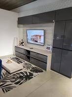 Tv meubel met salontafel in hoogglans grijs, Huis en Inrichting, Kasten |Televisiemeubels, Nieuw, Ophalen