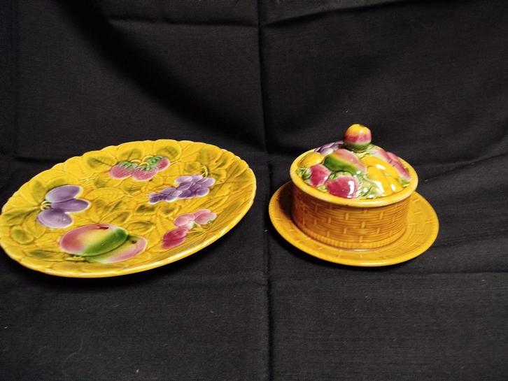 OUD SERVIESGOED VOOR BARBOTINES VAN SARREGUEMINES, Antiek en Kunst, Antiek | Servies los, Ophalen of Verzenden