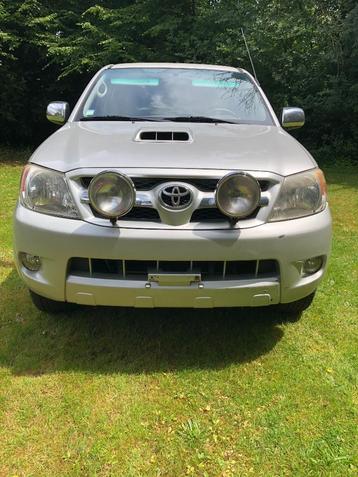 Toyota Hilux 3.0 D-4D 4WD Automaat Snugtop hardtop beschikbaar voor biedingen