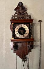 Prachtige klassieke Zaanse wandklok Nu Elck Syn Sin, Antiquités & Art, Antiquités | Horloges, Enlèvement