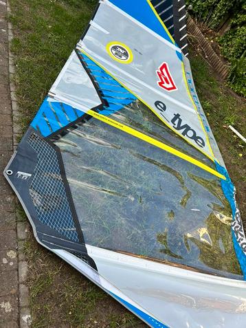 5.8 North Sails E-Type No-Cam Freeride/Freerace zeil  beschikbaar voor biedingen