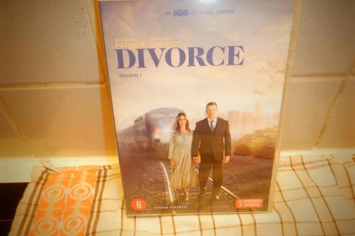 DVD Seizoen1 Divorce(Sarah Jessica Parker)2 DVD'S., CD & DVD, DVD | Comédie, Comme neuf, Comédie d'action, À partir de 6 ans, Envoi