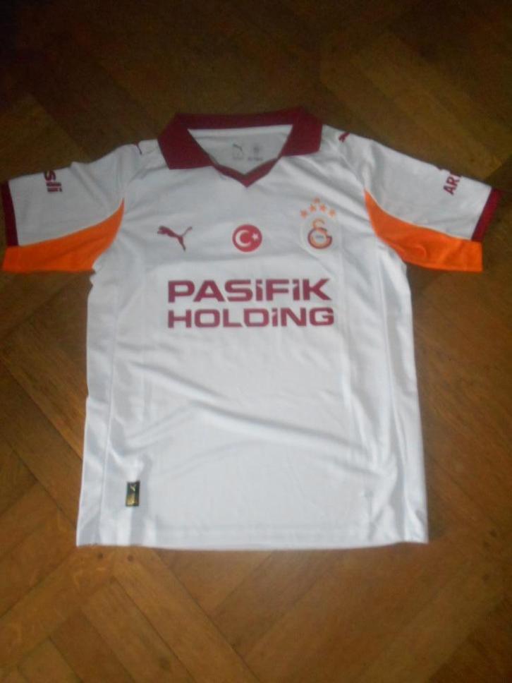 Voetbalshirt PUMA van Galatasaray OSIMHEN, Verzamelen, Sportartikelen en Voetbal, Nieuw, Verzenden