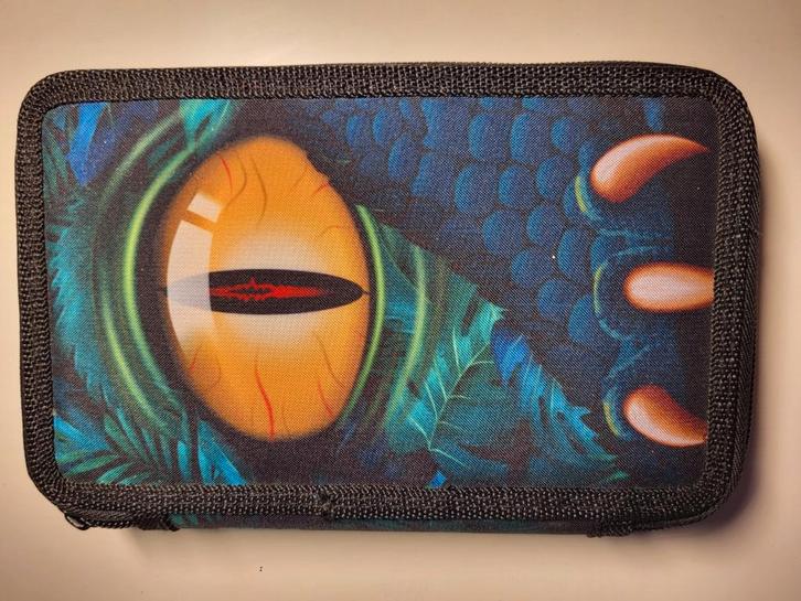 Dino T-rex etui (gevuld), Kinderen en Baby's, Overige Kinderen en Baby's, Gebruikt, Ophalen of Verzenden