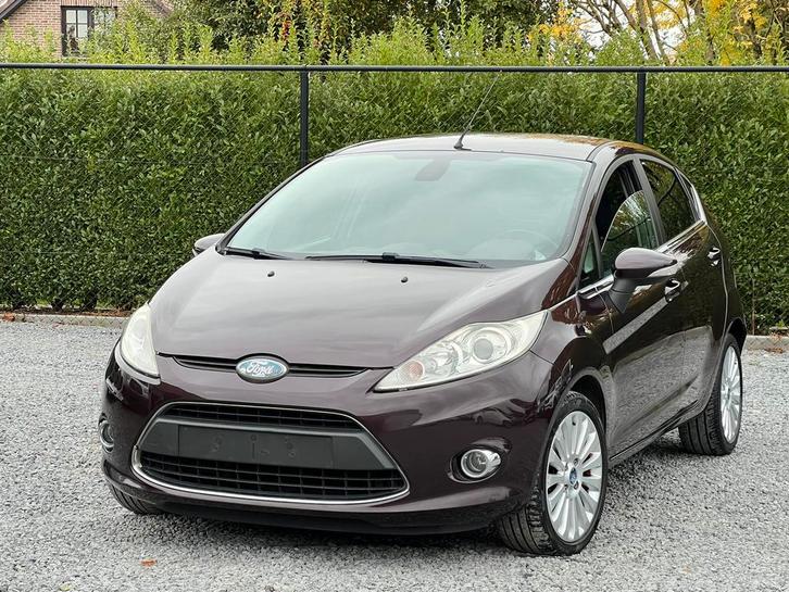 Ford Fiesta Titanium 1.6Cc 90Pk euro 4 2009 Airco / velgen, Auto's, Ford, Bedrijf, Te koop, Bluetooth, Diesel, Euro 4, Berline