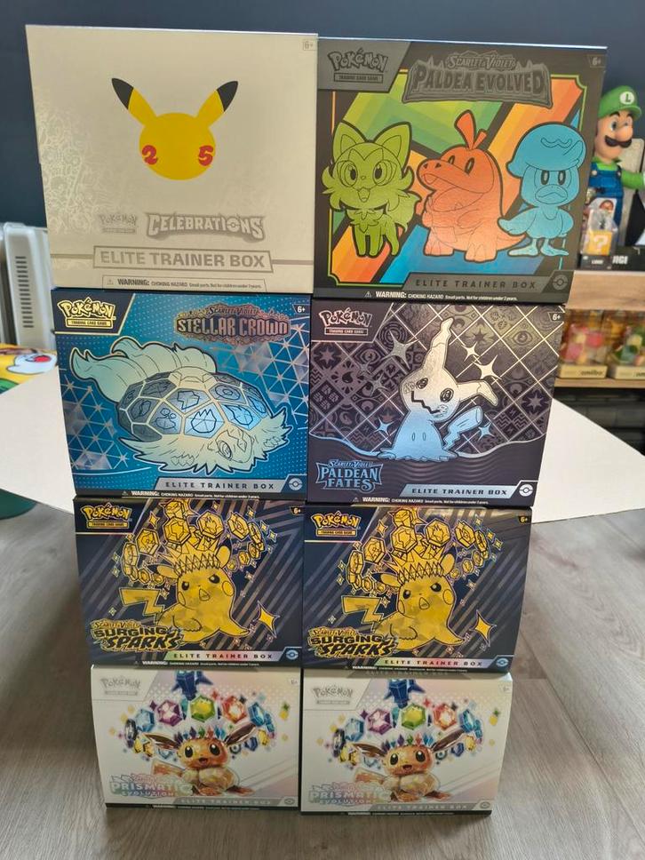 Lege ETB's + Lege Japanse booster boxen en vele extra's, Hobby en Vrije tijd, Verzamelkaartspellen | Pokémon, Boosterbox, Ophalen