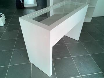 winkel interieur inrichting - toonbank met glas (2 stuks) beschikbaar voor biedingen