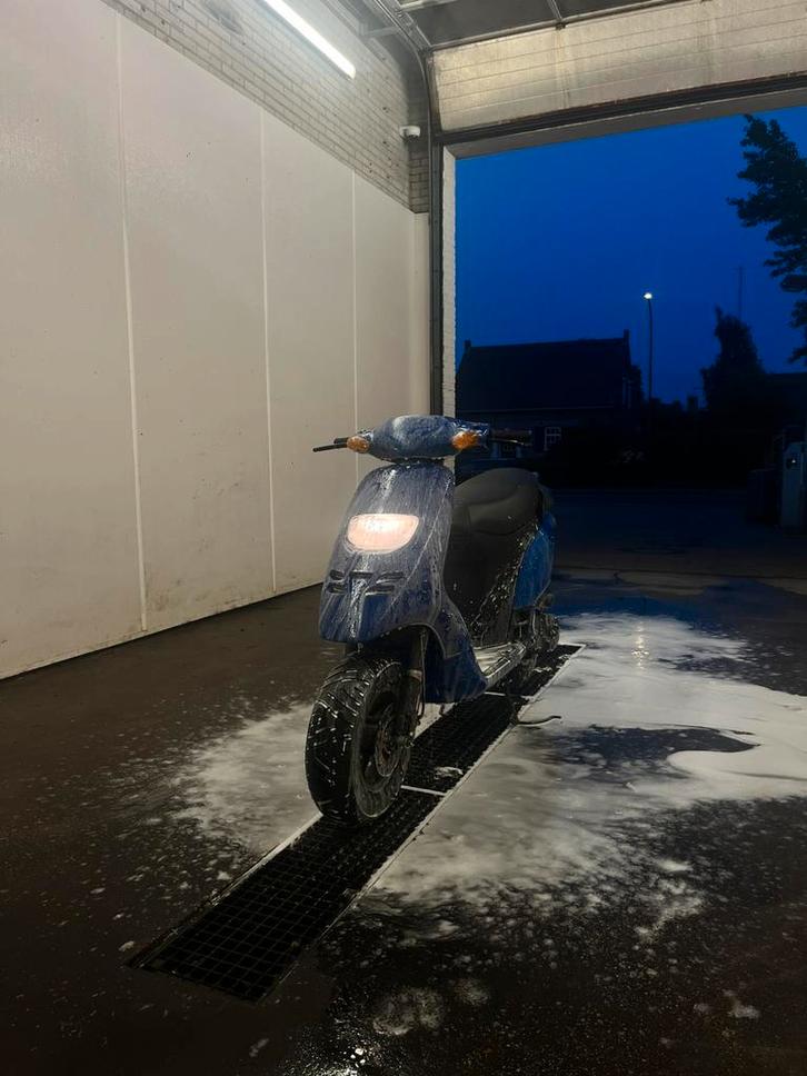 Piaggio Typhoon 70cc, Fietsen en Brommers, Scooters | Piaggio, Gebruikt, Overige modellen, Klasse B (45 km/u), Tweetakt, Ophalen
