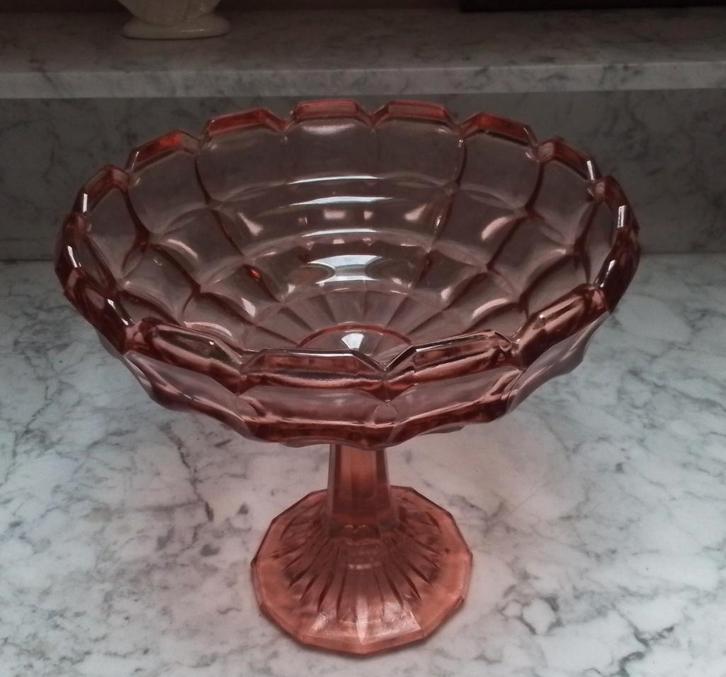 Bol en verre rose sur pied, Antiquités & Art, Antiquités | Verre & Cristal, Enlèvement ou Envoi