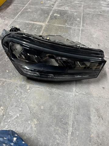 Skoda Fabia LED-koplamp beschikbaar voor biedingen