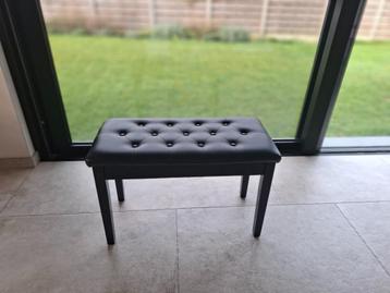 Pianostoel zwart  beschikbaar voor biedingen