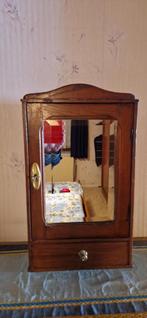 Petit meuble miroir en chêne, Enlèvement