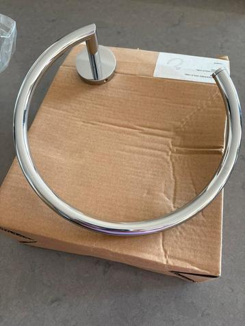 Handdoek houder ring  -  nieuw in verpakking beschikbaar voor biedingen