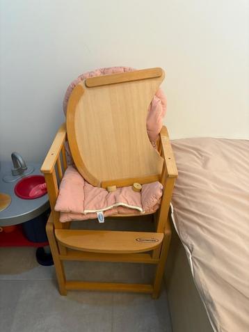 Kindereetstoel beschikbaar voor biedingen