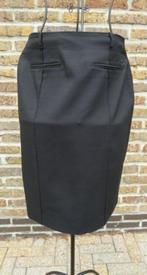 Jupe droite noire taille 40, Vêtements | Femmes, Jupes, Comme neuf, Enlèvement ou Envoi