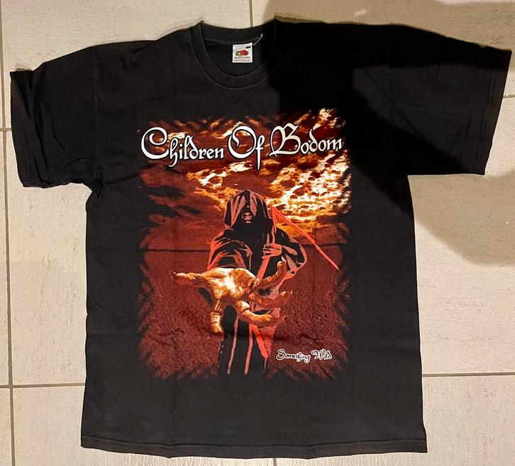 Band t-shirt Children of Bodom - Something Wild - medium, Verzamelen, Muziek, Artiesten en Beroemdheden, Gebruikt, Kleding, Ophalen