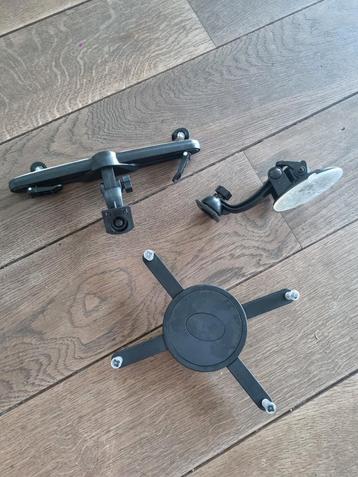 Tablethouder voor de auto beschikbaar voor biedingen