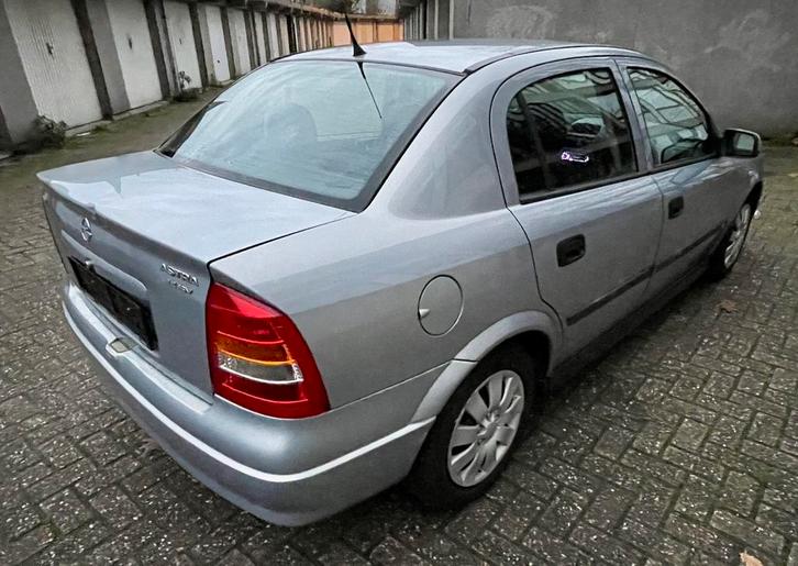 Opel Astra 1.4 benzine automaat gekeurd v.vk., Auto's, Opel, Particulier, Astra, ABS, Airbags, Alarm, Boordcomputer, Centrale vergrendeling