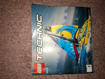 LEGO Technic zeilboot en katamaran beschikbaar voor biedingen