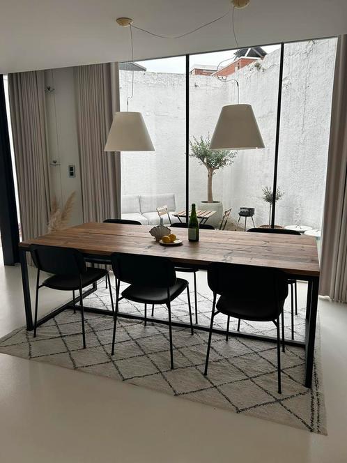 Tafel van steigerhout & zwart mat staal, Huis en Inrichting, Tafels | Eettafels, Zo goed als nieuw, 100 tot 150 cm, 200 cm of meer