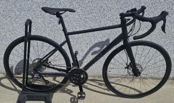 TRIBAN RC500 BLACK racefiets (schijfrem) beschikbaar voor biedingen