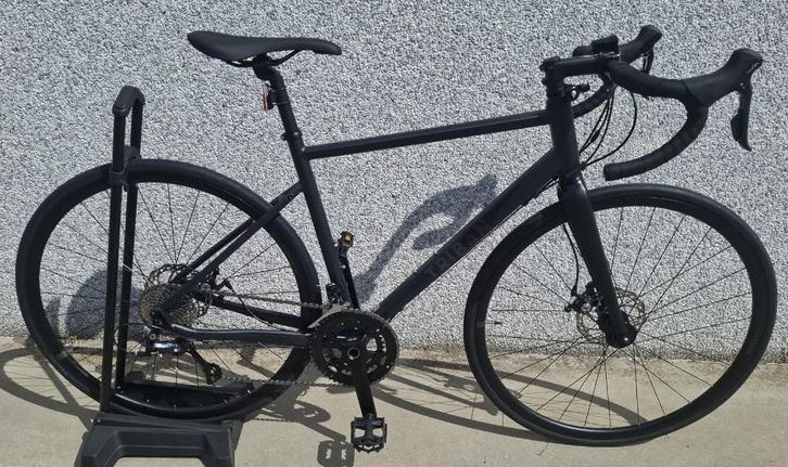 TRIBAN RC500 BLACK racefiets (schijfrem), Fietsen en Brommers, Fietsen | Racefietsen, Nieuw, Ophalen