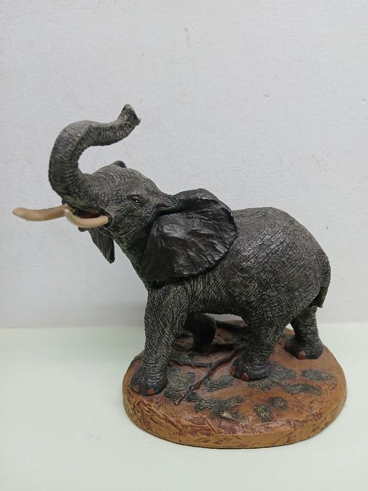 Franklin Mint « préservation de la faune » - Éléphant, Collections, Statues & Figurines, Comme neuf, Animal, Enlèvement ou Envoi