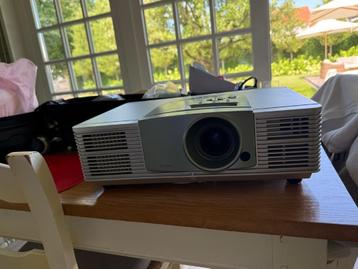 Projector BenQ + Da-lite Picrure King HD projectiescherm ! beschikbaar voor biedingen