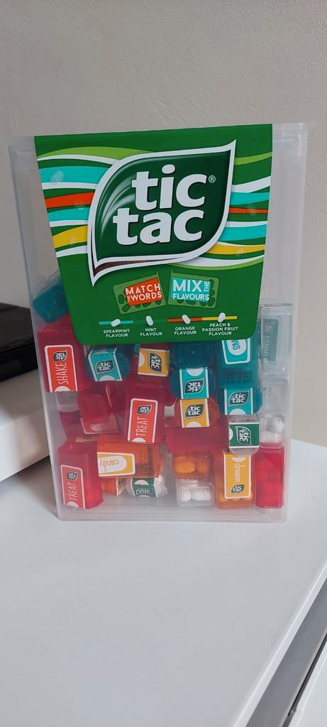 Plastic doosje met mini tic-tac, Verzamelen, Merken en Reclamevoorwerpen, Gebruikt, Verpakking, Ophalen of Verzenden