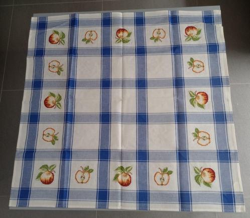 Tafelkleedje appeltjes : Rico Modell, Huis en Inrichting, Tafelkleden, Nieuw, Vierkant, Ophalen of Verzenden