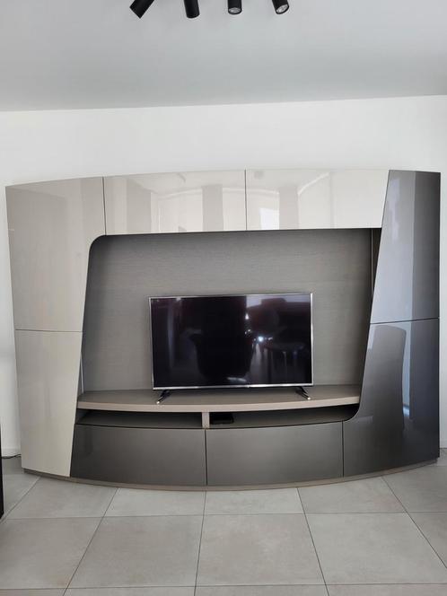 Meuble TV, grande armoire, brillant avec éclairage LED, Maison & Meubles, Armoires | Mobilier de télévision, Comme neuf, 200 cm ou plus