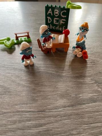 Megabloks smurfen beschikbaar voor biedingen