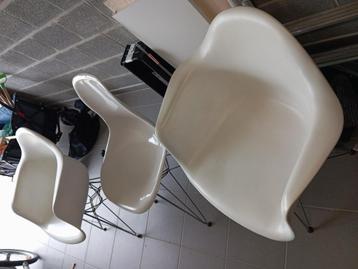 Vitra Eames replica DAR en DSR  eetkamerstoelen stukprijs beschikbaar voor biedingen