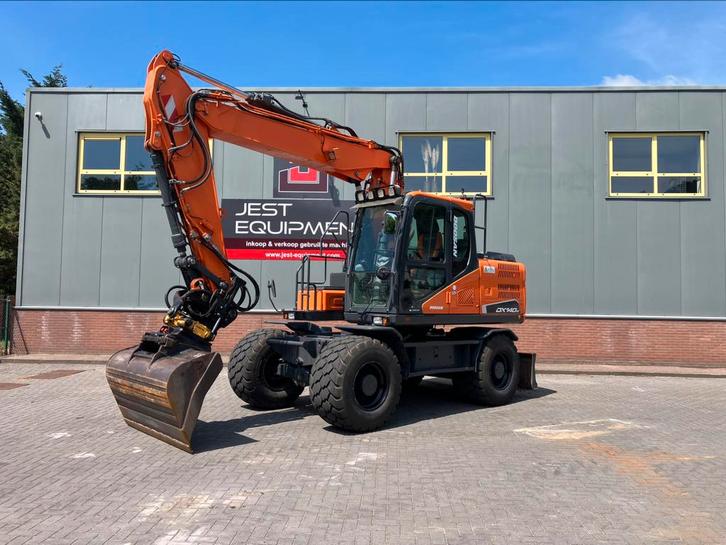 Doosan dx140-2017, Zakelijke goederen, Machines en Bouw | Kranen en Graafmachines, Kraan, Ophalen