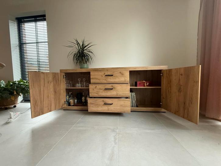 NIEUWE PRIJS!  Jysk Dressoir, Huis en Inrichting, Kasten | Dressoirs, Nieuw, 200 cm of meer, 25 tot 50 cm, Ophalen