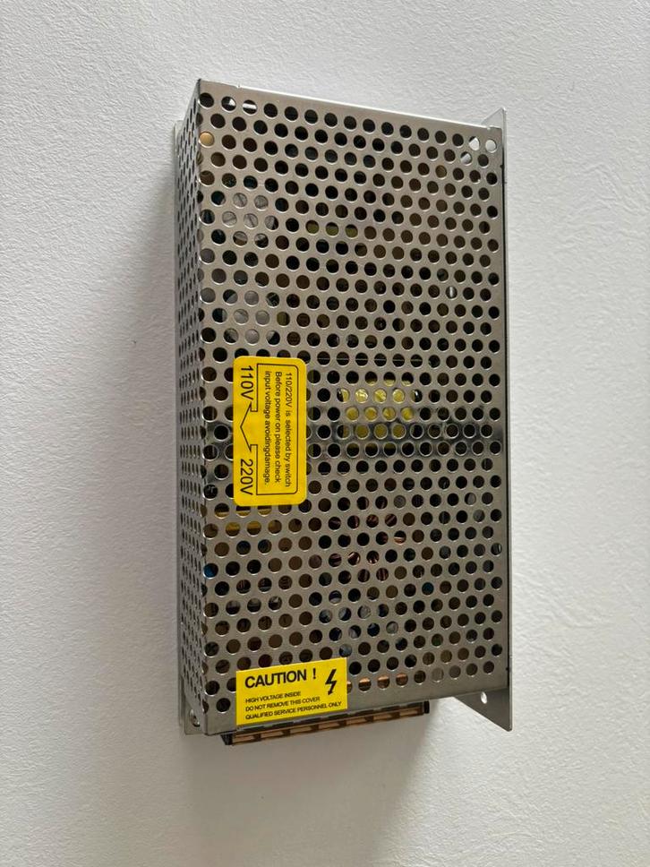 Angeek 12V/15A/180W voeding, Hobby en Vrije tijd, Elektronica-componenten, Zo goed als nieuw, Ophalen